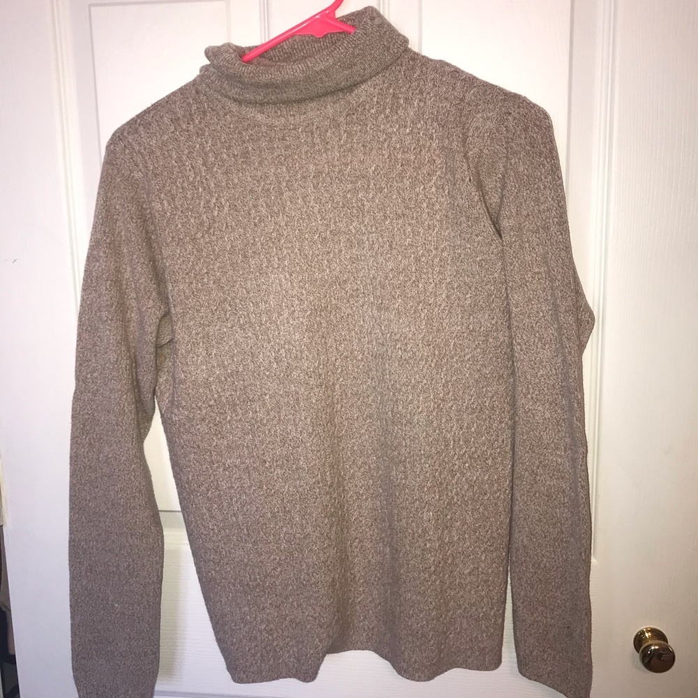 turtle neck sweater